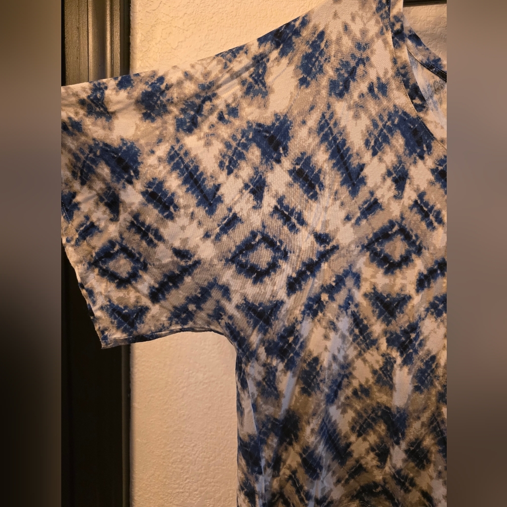 Tahari Rayon Tie-Dye V-Neck Dolman Sleeves Women's Top Blouse Med. - Picture 2 of 8